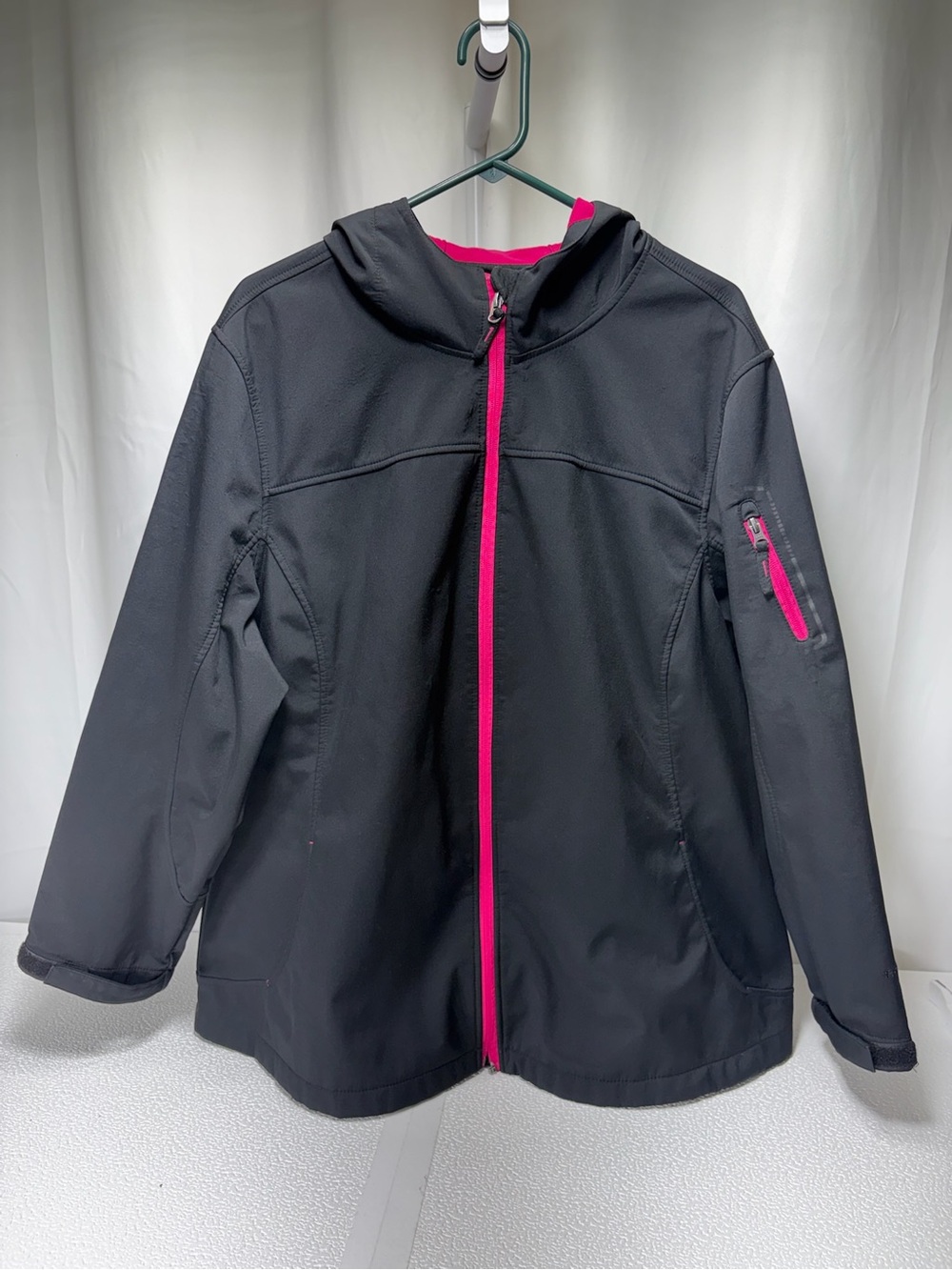 Black Hooded Puffer Jacket with Pink Trim 4424